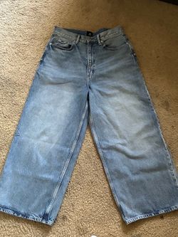 H&M Ultra Baggy Jeans