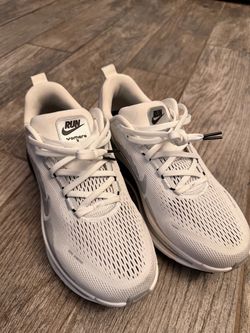 Nike Vomero 18