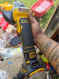 Dewalt variable speed grinder 20v Tool only