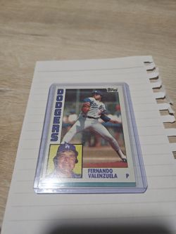 Fernando Valenzuela 1984 Topps # 220 & 1986 Donruss # 25 cards