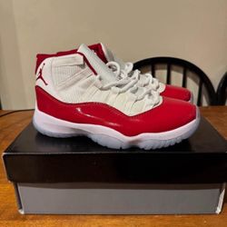 AJ 11 Cherry Red Men size 9 , 11