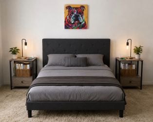 Queen bed+mattress+2 nightstands