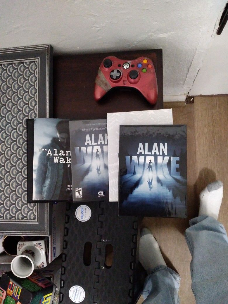 Xbox 360 Alan Wake Collectors Series And Controller