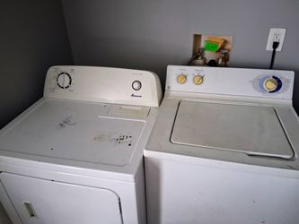 Amana Dryer and GE Washer Set