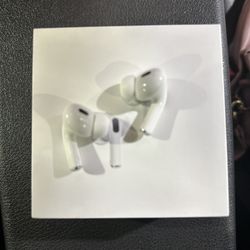 Air Pod Pros 1st  Generation ( Ear  Buds Only)