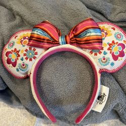 epcot Mexico Pavillion Minnie Ears
