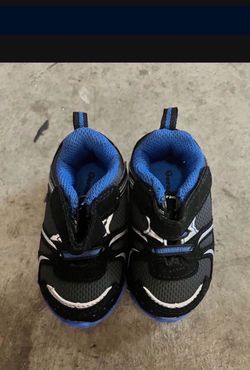 Baby Shoes Size 2 Like New $10
