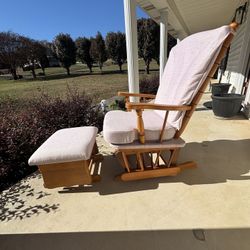 rocking chair with ottoman