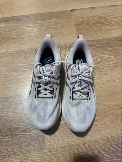 ASICS novablast 5
