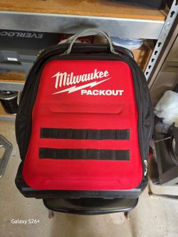 MILWAKEE 15" PACKOUT LIKE NEW