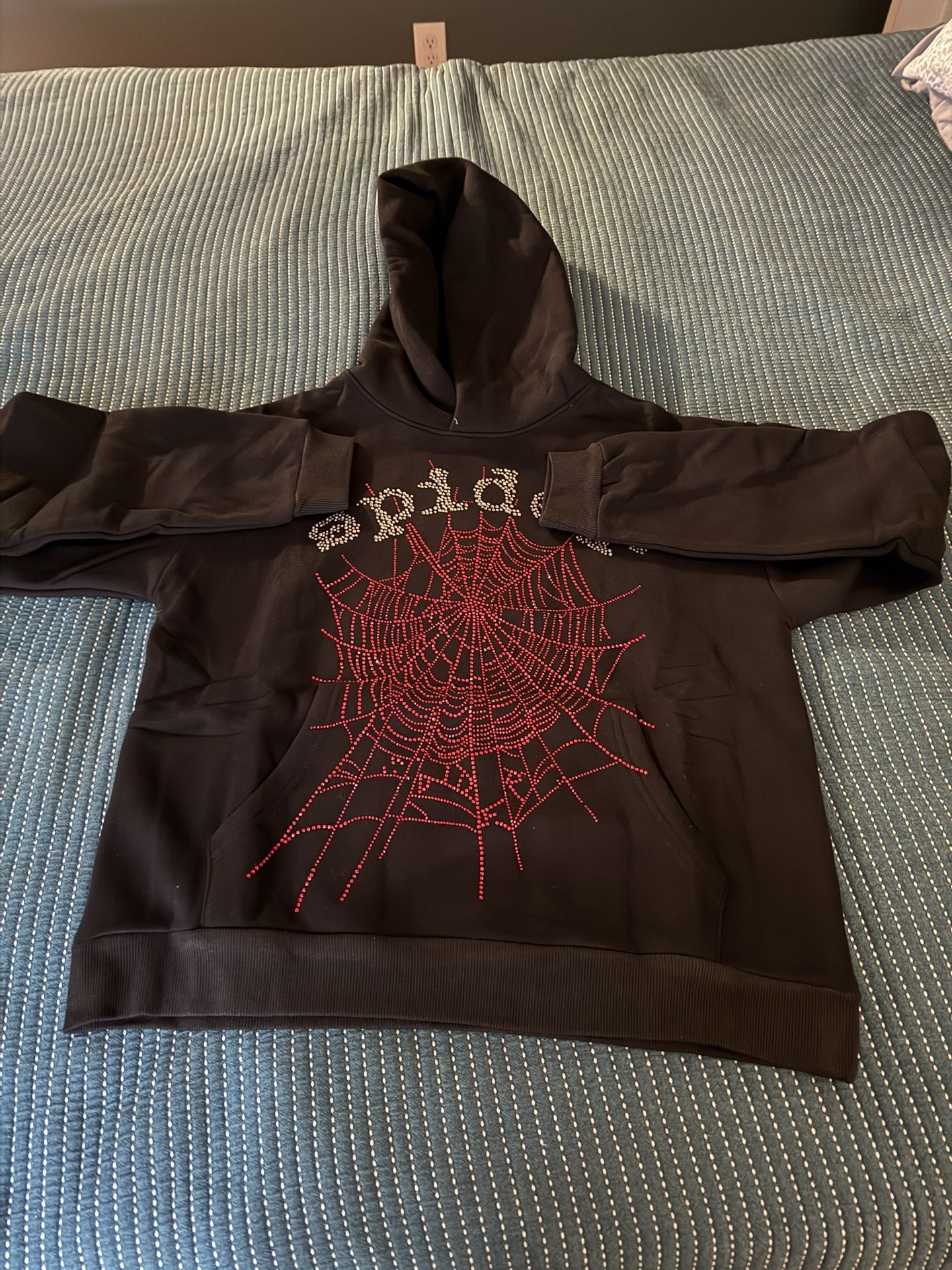 spider black and red medium brand new!