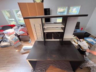 Computer desk