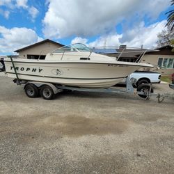 2001 21 Foot Bayliner Trophy