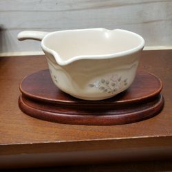 Pfaltzgraff Remembrance 2- Spout Butter Melt Sauce Pan With Handle 