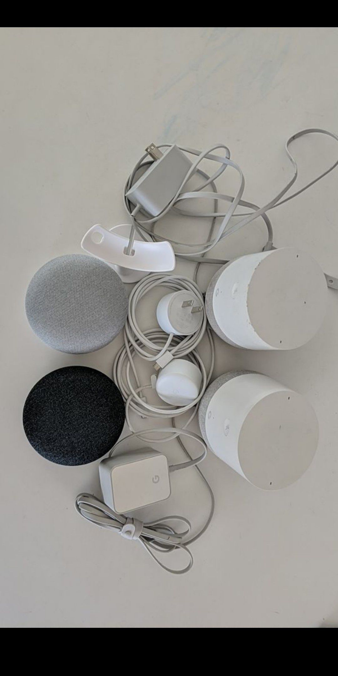4 google home devices