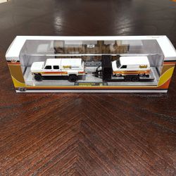 M2 Machines Squarebody Syndicate 1974 Chevy Silverado C30 1973 Van G10