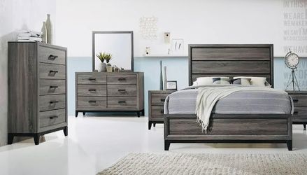 FULL SIZE BEDROOM SET ELEGANT INFORMALITY  W METAL  ON  METAL GLIDES !! (BED FRAME, DRESSER MIRROR, NIGHT STAND &CHEST  