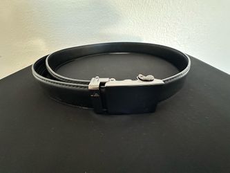 MISSION - Men’s leather belt.  Medium (33-35)