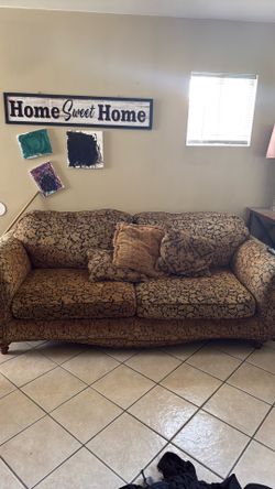 FREE Sofa