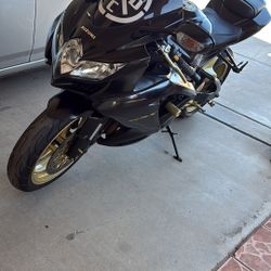 Suzuki GSX750-R 2008