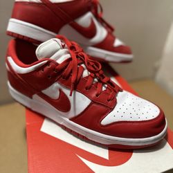 NIKE DUNK LOW SP