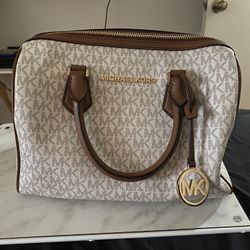 Michael Kors purse