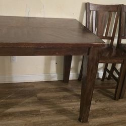 Table With 3 Chairs