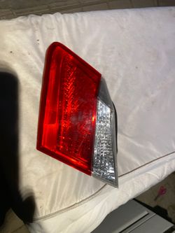 2013 Honda Accord trunk light right