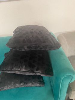 4x Decorative Pillow Black Brand New
