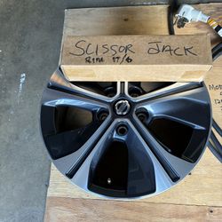 22 Nissan Leaf Parts