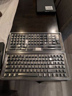 Drop DCX  White on Black Keycap set