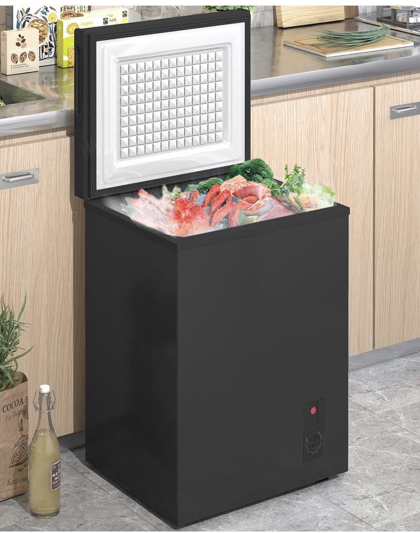 3.5 cubic feet chest freezer, deep freezer Top opening, compact with removable basket, 7-level adjustable thermostat