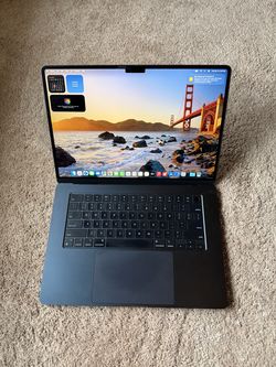 MacBook Air 15" M3 (2024) - 24GB RAM, 256GB - Barely Used