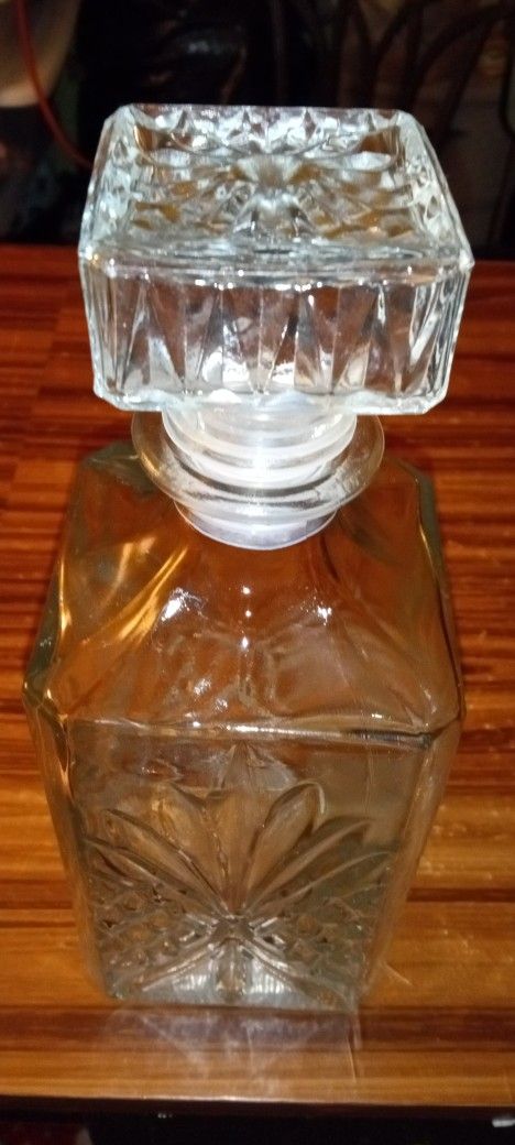 Heavy Duty Seamless Glass Liquid Holder