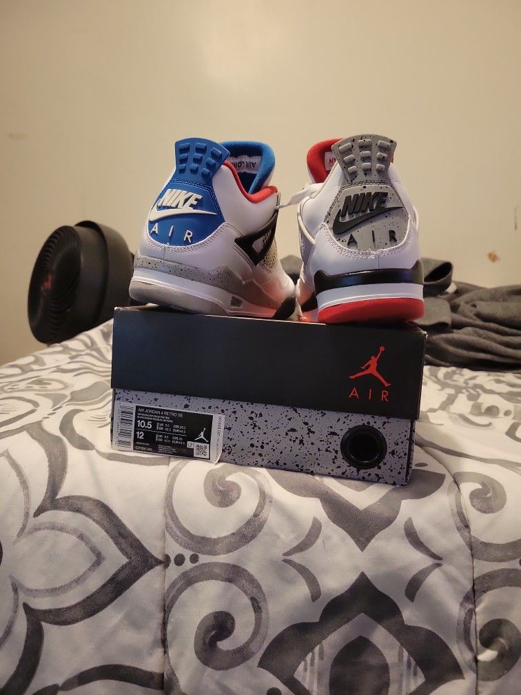 Air Jordan Retro 4s