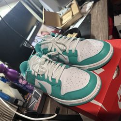 Nike Dunk Low