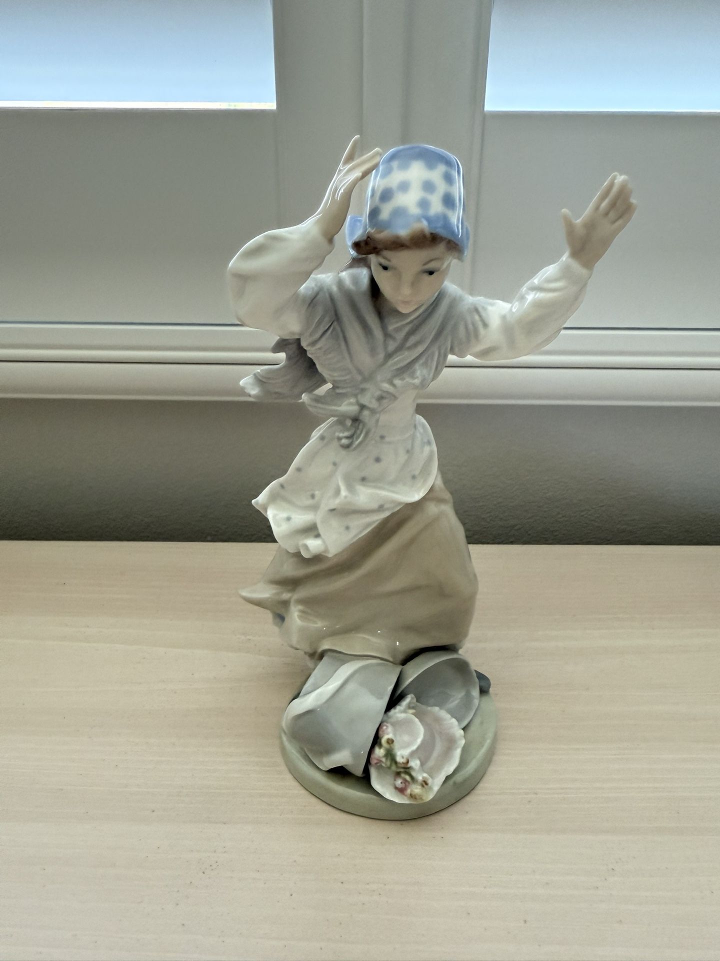 Lladro Zaphir porcelain figurine