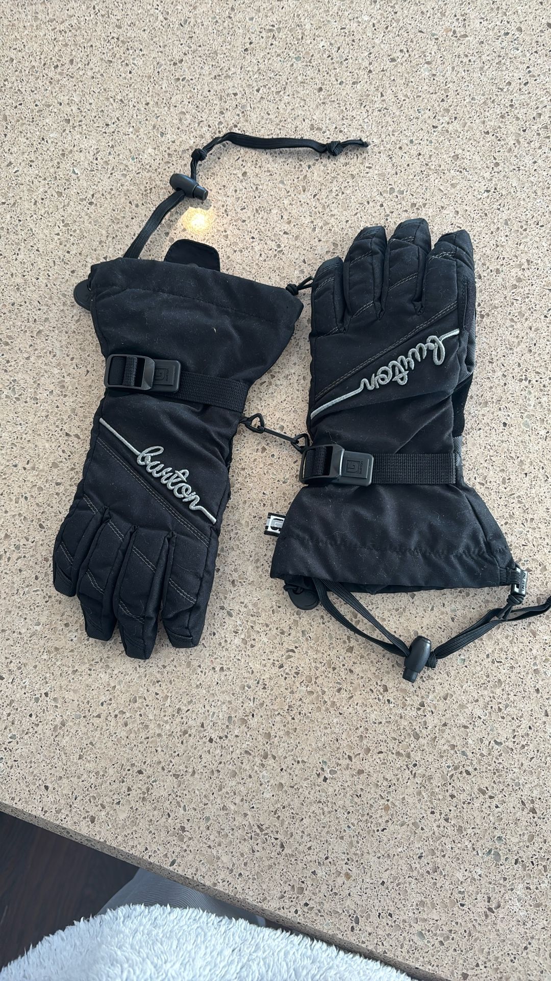 Burton Gloves. Size Men’s Small