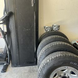 Silverado BACKFLIP box Cover