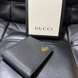 Gucci Black Wallet 