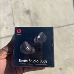Beats Studio Buds