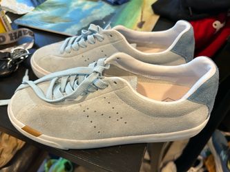 NEW BALANCE MENS SOZE 7.5