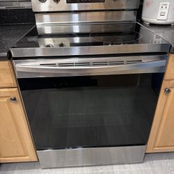 Samsung Stove 3 Years Old 