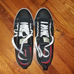 LEVIS mens 10 Ainikin canvas shoe