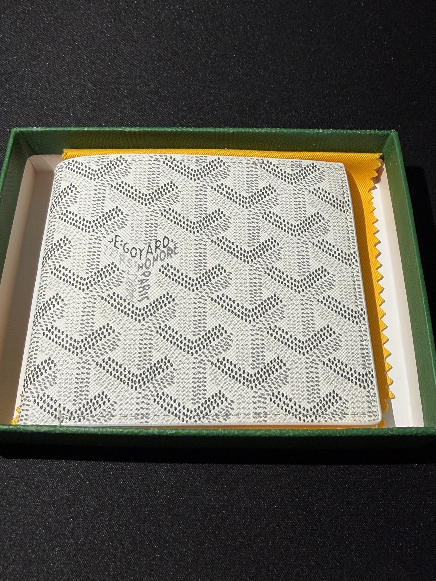 Goyard Wallet - White