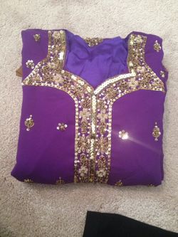 Pakistani Indian shalwar kameez / dress