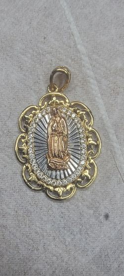 14k solid gold pendant virgin mary