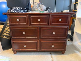 Brown dresser in good condition