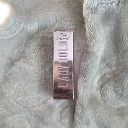 Too faced lipstick