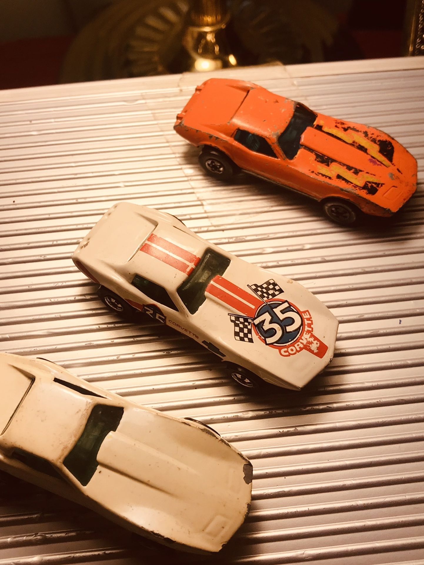 3 Vintage Hot Wheels Corvette Stingrays Hong Kongand Malaysia (price Is For All) Please View Pics And Read Description